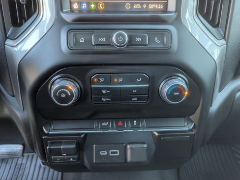 Used 2021 Chevrolet Silverado 1500 Custom image 24