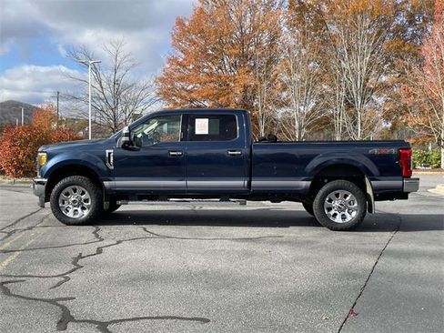 Used 2017 Ford F250 Lariat w/ Lariat Ultimate Package image 2