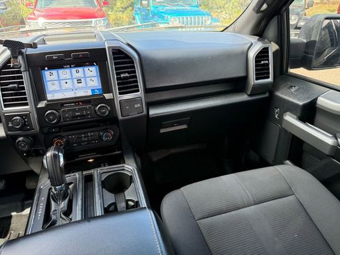 Used 2016 Ford F150 XLT w/ Equipment Group 302A Luxury image 25