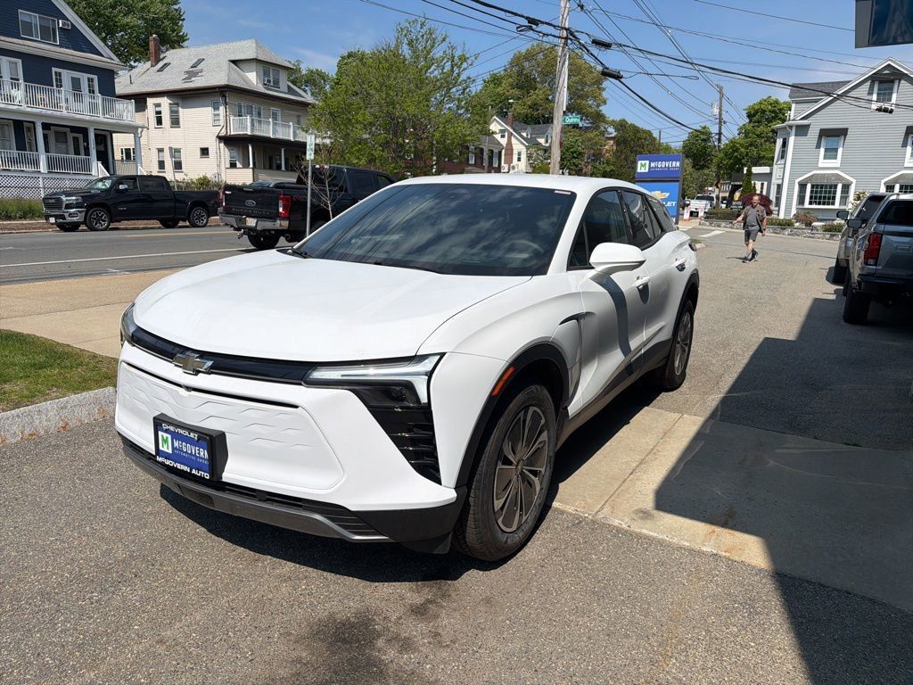 New 2025 Chevrolet Blazer EV LT w/ LPO, All-Weather Mat Package AWD/4WD image 1