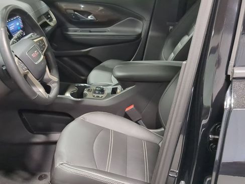 Used 2024 GMC Terrain Denali w/ Denali Premium Package AWD/4WD image 16