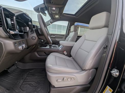 New 2026 GMC Sierra 1500 SLT w/ SLT Premium Package image 15