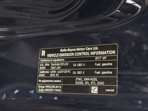 Used 2017 Rolls-Royce Dawn RWD image 48