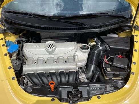 Used 2009 Volkswagen Beetle Coupe image 27