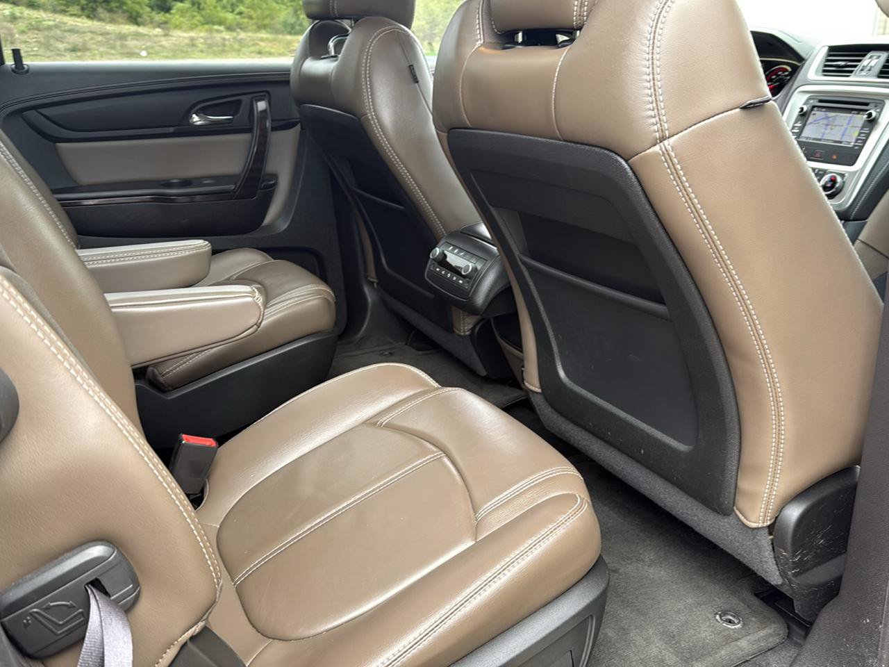 Used 2014 GMC Acadia SLT AWD/4WD image 28