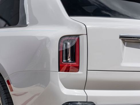 New 2026 Rolls-Royce Cullinan image 12