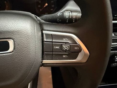 Used 2025 Jeep Compass Latitude w/ Altitude Special Edition AWD/4WD image 30