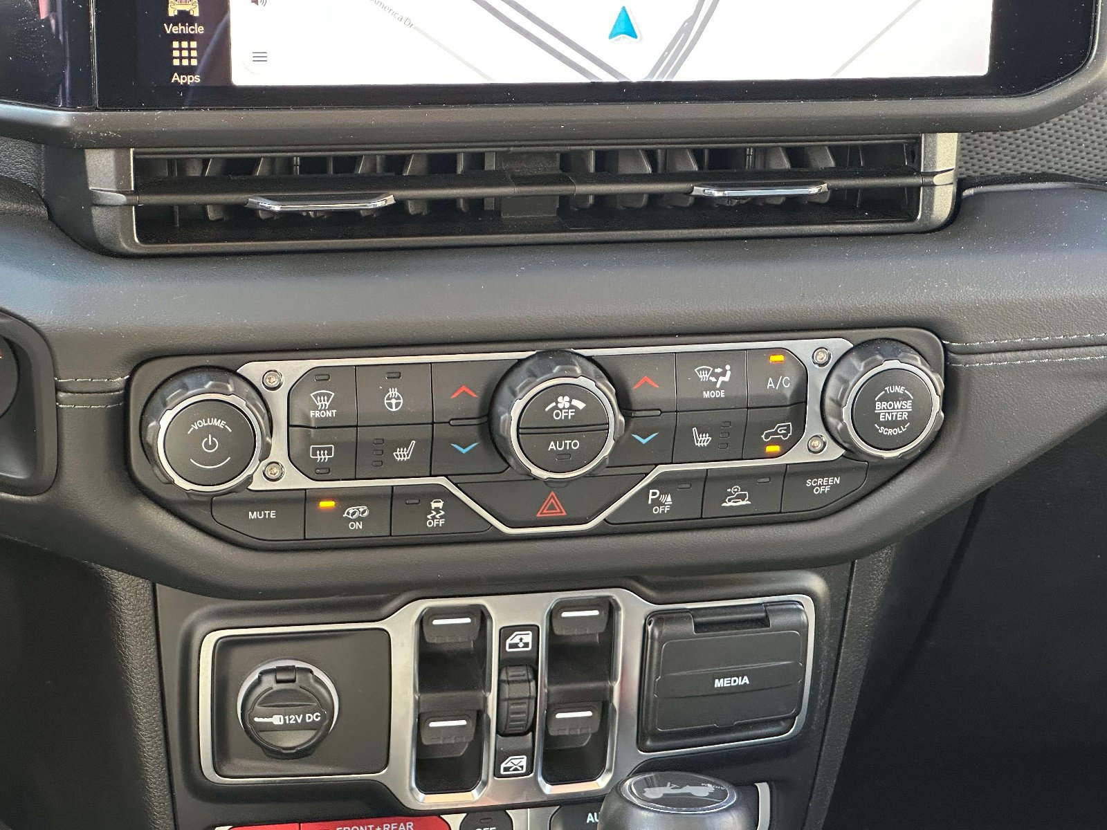 Used 2026 Jeep Wrangler Unlimited Rubicon 392 w/ Quick Order Package 27X Moab AWD/4WD image 18