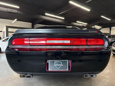 Used 2014 Dodge Challenger SRT8 Core RWD image 8