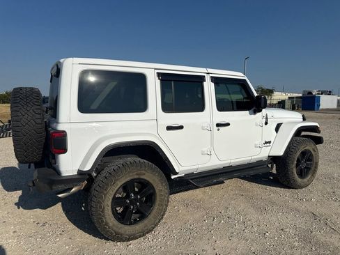 Used 2021 Jeep Wrangler Unlimited Sahara AWD/4WD image 4