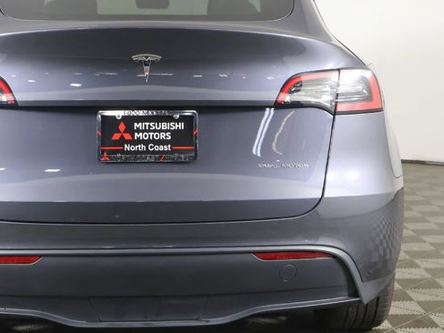 Used 2023 Tesla Model Y Long Range AWD/4WD image 18