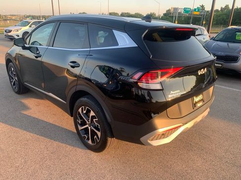 Used 2024 Kia Sportage EX AWD/4WD image 3