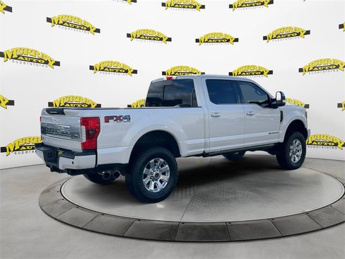Used 2017 Ford F250 Platinum w/ Platinum Ultimate Package image 5