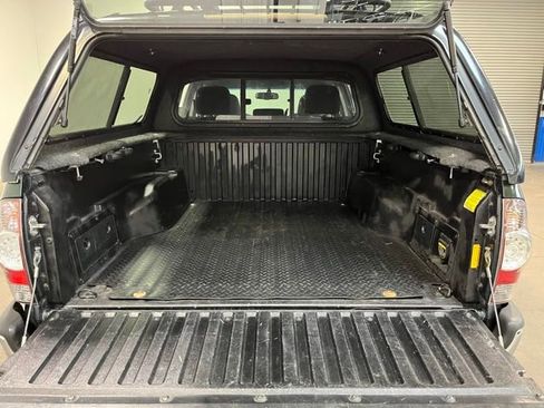 Used 2013 Toyota Tacoma PreRunner w/ TRD Off-Road Pkg RWD image 16