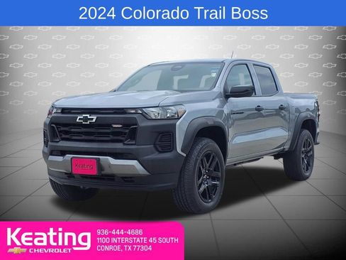 Used 2024 Chevrolet Colorado Trail Boss w/ Safety Package AWD/4WD image 4