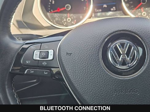 Used 2021 Volkswagen Tiguan SE R-Line FWD image 26