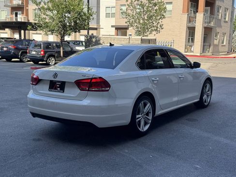 Used 2014 Volkswagen Passat 1.8T SE FWD image 5