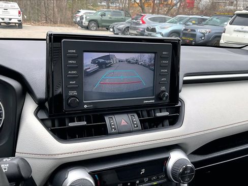 Certified 2022 Toyota RAV4 XLE Premium AWD/4WD image 28