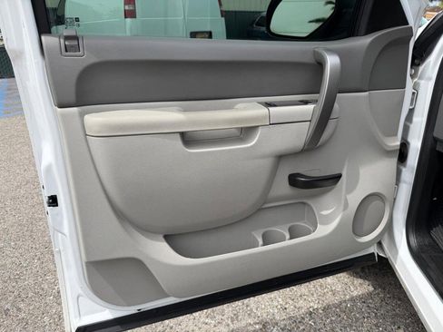 Used 2013 GMC Sierra 1500 W/T RWD image 15