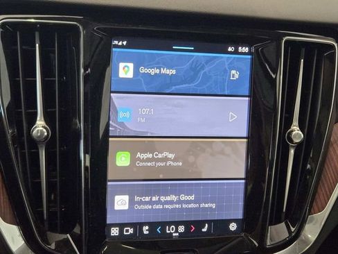 Used 2025 Volvo S60 B5 Plus image 21