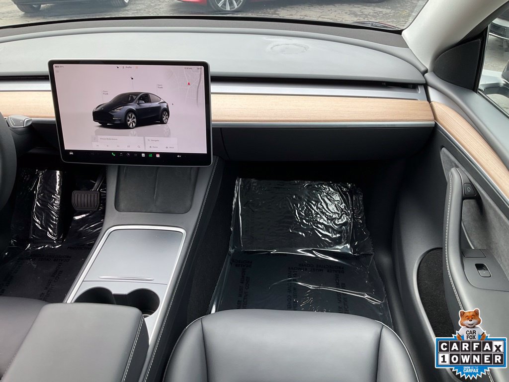 Used 2024 Tesla Model Y 2WD image 53