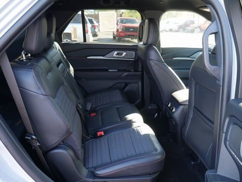 New 2026 Ford Explorer ST-Line w/ ST-Line Street Pack image 25