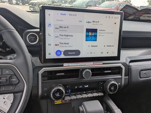 New 2026 Toyota 4Runner Limited AWD/4WD image 16