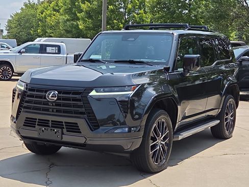 Used 2024 Lexus GX 550 w/ Accessory Package (Z1) AWD/4WD image 2