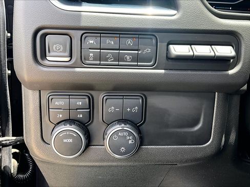 Certified 2022 Chevrolet Tahoe High Country AWD/4WD image 69