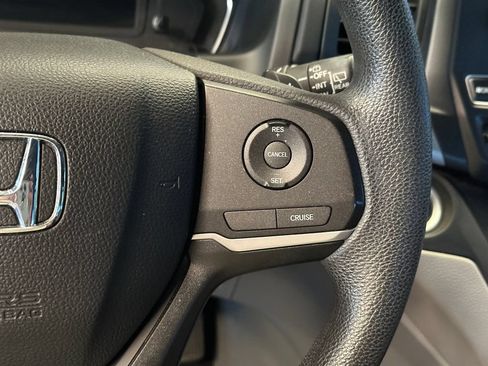 Used 2019 Honda Odyssey LX image 12