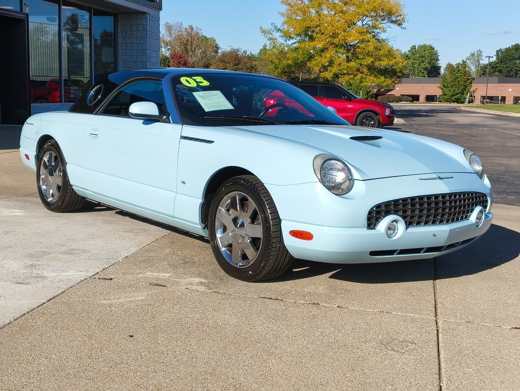 Used 2003 Ford Thunderbird RWD image 3