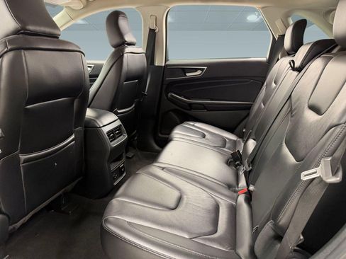 Used 2022 Ford Edge Titanium AWD/4WD image 25