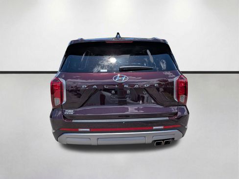 Used 2023 Hyundai Palisade Limited FWD image 4