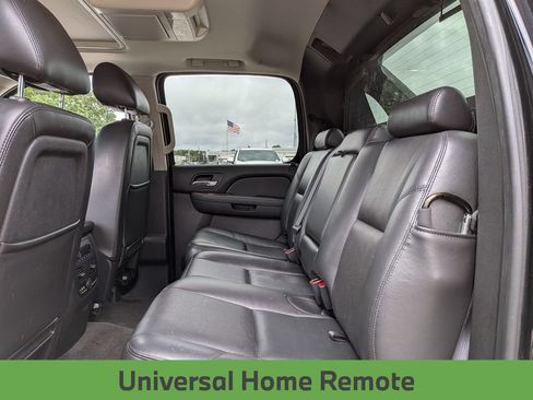 Used 2013 Chevrolet Avalanche LTZ RWD image 27