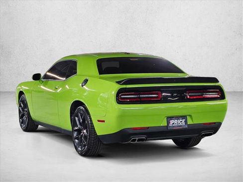 Used 2023 Dodge Challenger SXT w/ Blacktop Package image 8