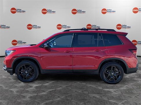 Certified 2025 Honda Passport Black Edition image 8