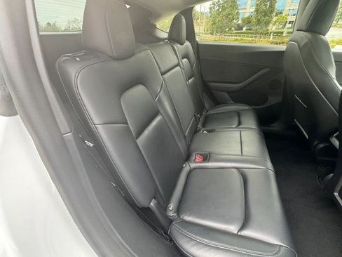 Used 2023 Tesla Model Y Long Range AWD/4WD image 14