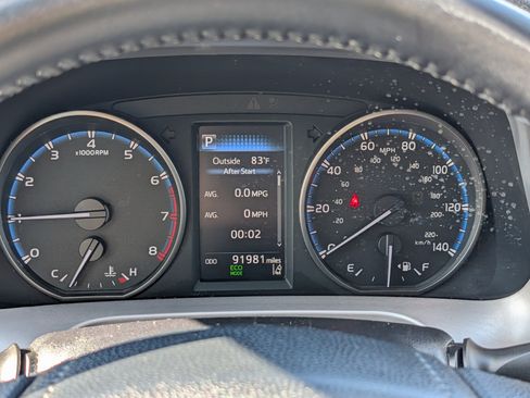 Used 2017 Toyota RAV4 XLE AWD/4WD image 21