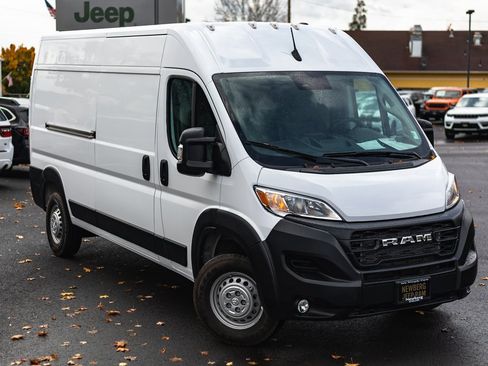 New 2026 RAM ProMaster 2500 w/ Convenience Group image 2