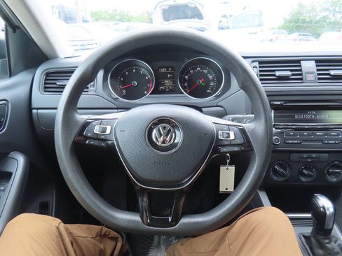 Used 2015 Volkswagen Jetta S FWD image 46
