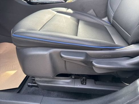 Used 2024 Buick Envista Sport Touring w/ Convenience II Package FWD image 11