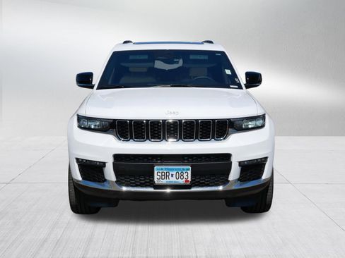Used 2025 Jeep Grand Cherokee L Limited w/ Trailer Tow Package AWD/4WD image 2