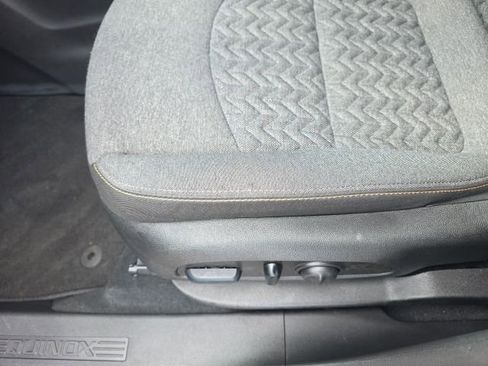 Used 2024 Chevrolet Equinox LT image 14