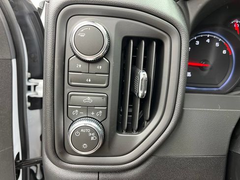 New 2026 GMC Sierra 2500 Pro AWD/4WD image 11