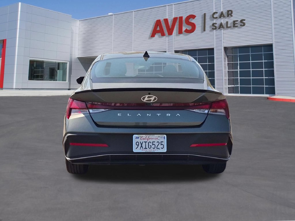 Used 2026 Hyundai Elantra Sport FWD image 7
