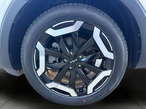 Used 2025 Kia Telluride S image 7