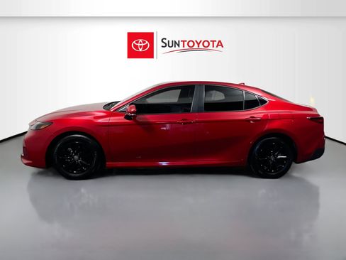 Used 2025 Toyota Camry LE FWD image 7
