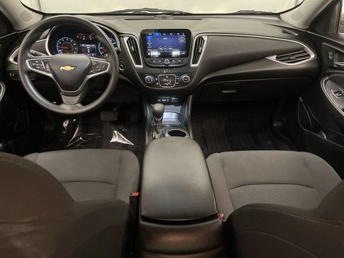 Used 2023 Chevrolet Malibu LS FWD image 13