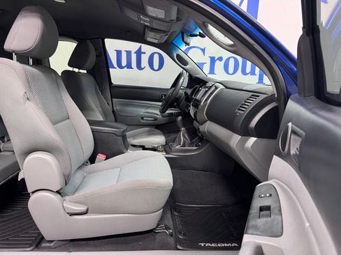 Used 2015 Toyota Tacoma 4x4 Access Cab V6 w/ SR5 Package image 8