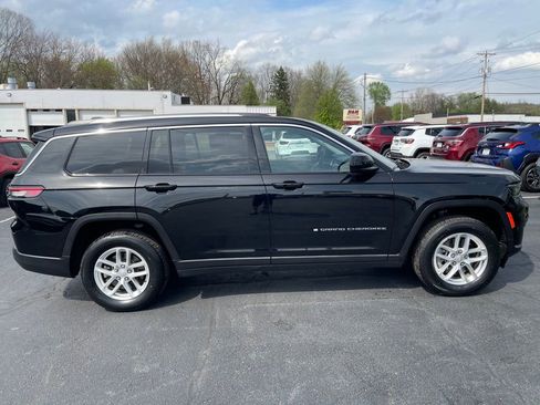 Used 2023 Jeep Grand Cherokee L Laredo w/ Luxury Tech Group I image 8